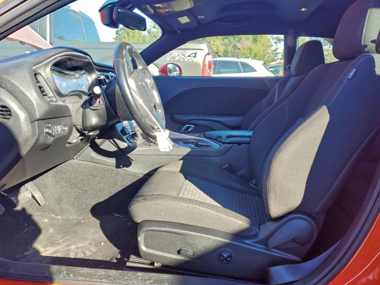 2021 Dodge Challenger Sxt - Фото 7