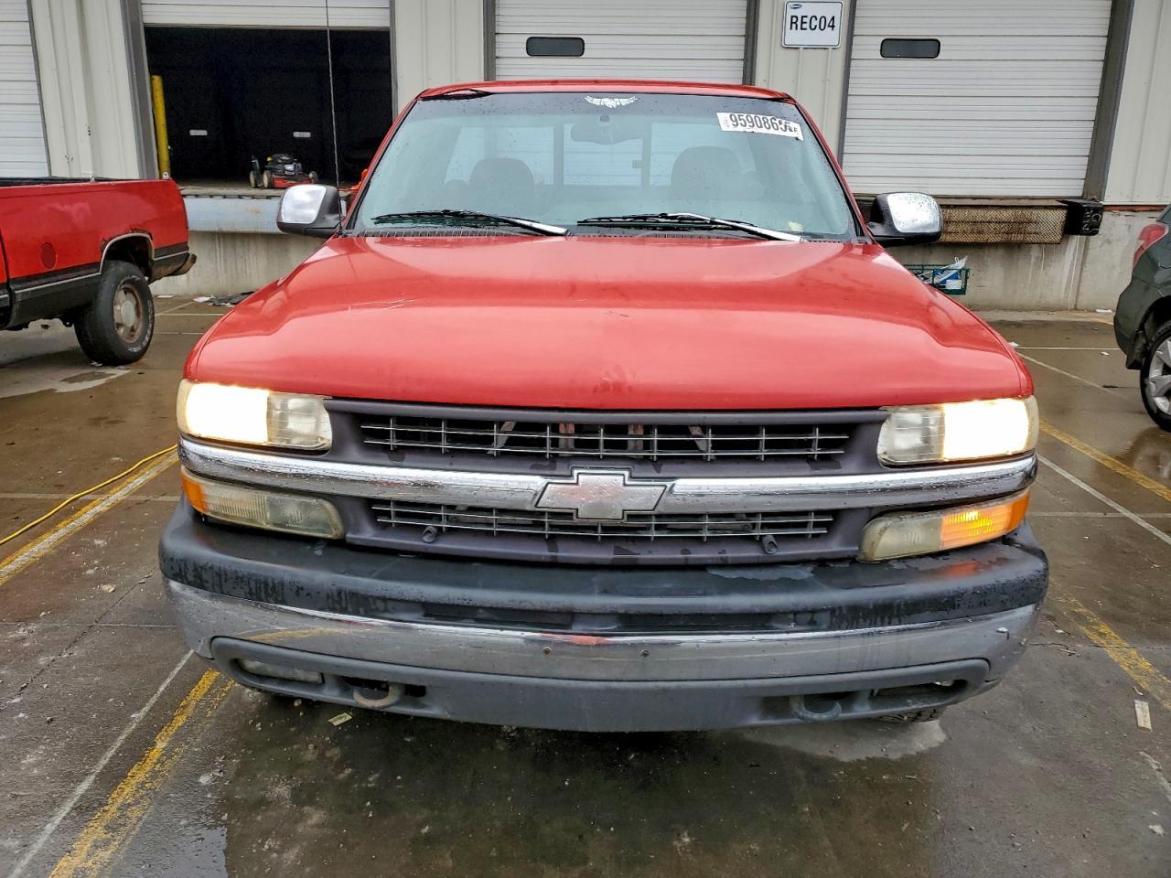 2000 Chevrolet Silverado K1500 - Image 5