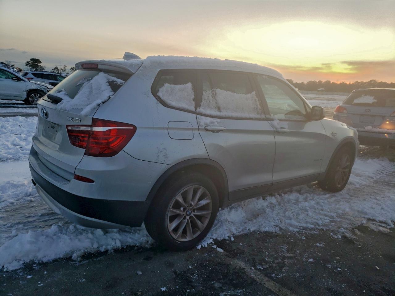 2014 BMW X3 xDrive28I - Image 3