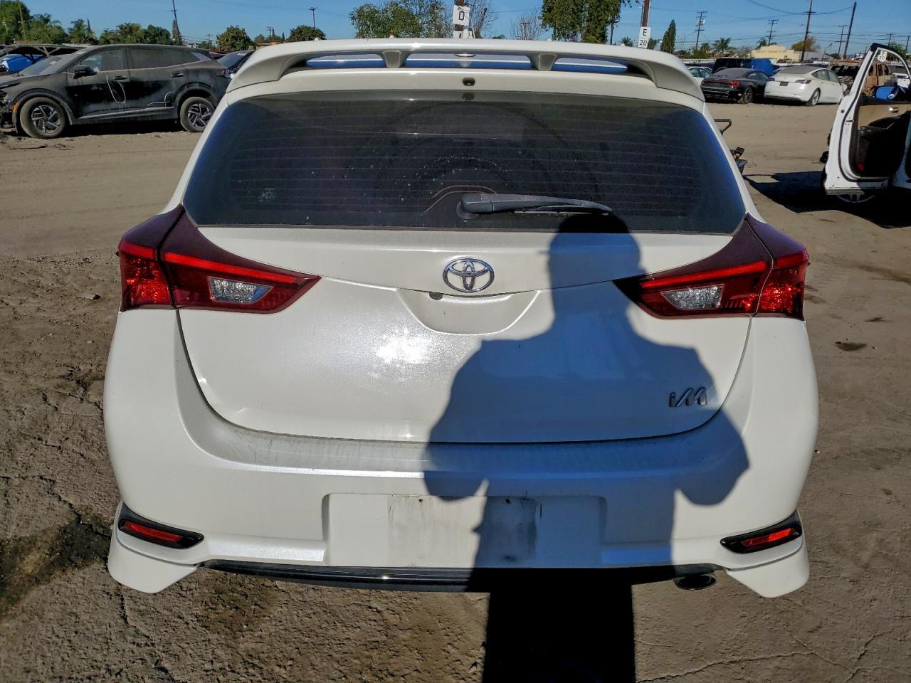 2017 Toyota Corolla Im - Фото 6