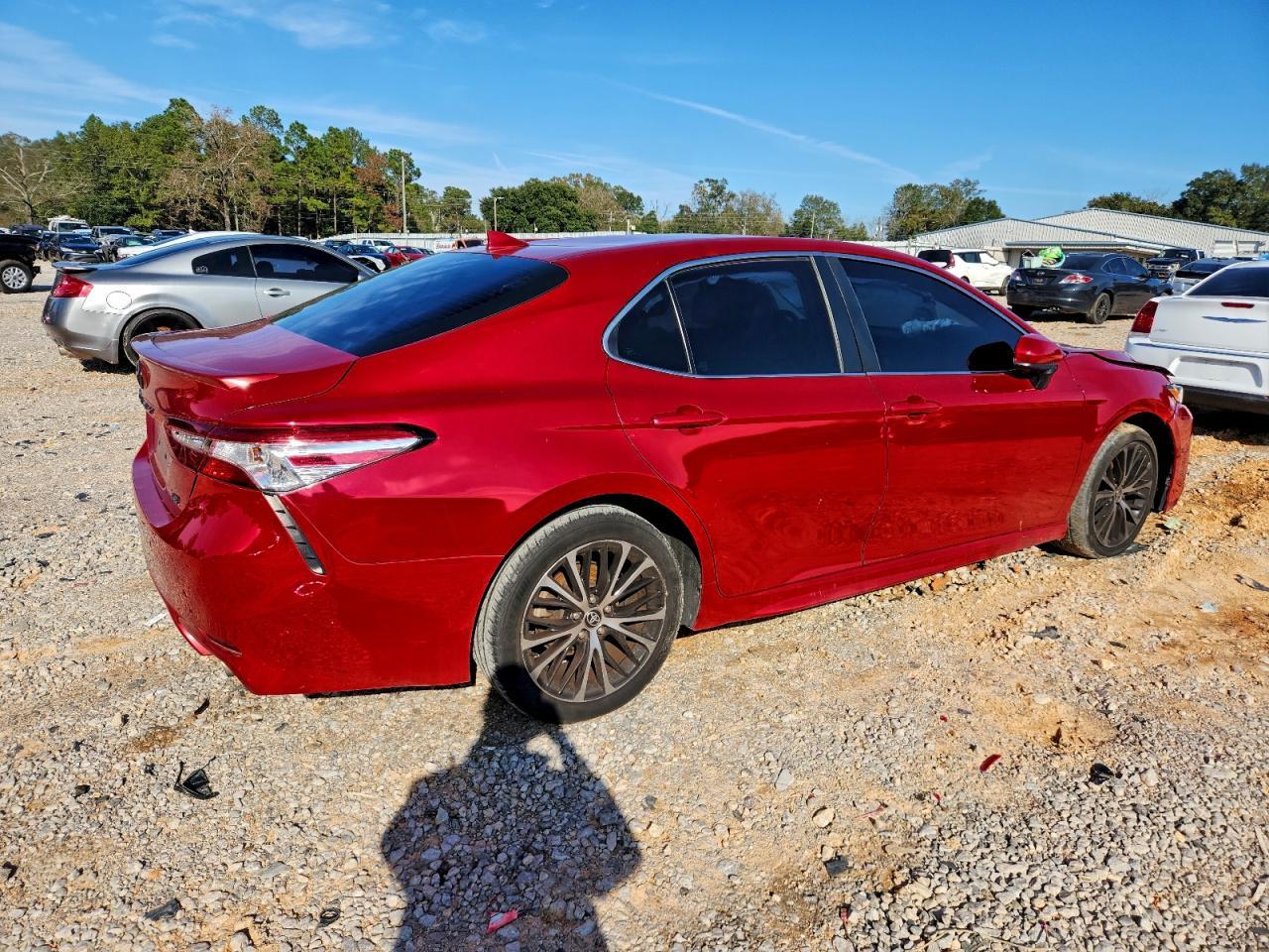 2020 Toyota Camry Se - Image 3
