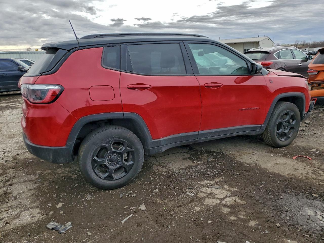2023 Jeep Compass Trailhawk - Image 3