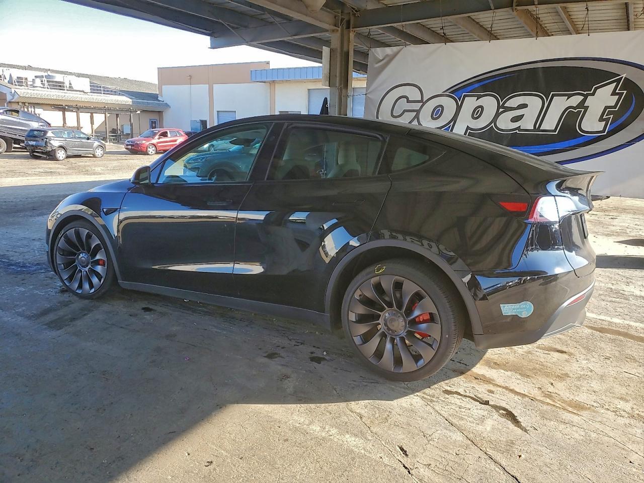 2025 Tesla Model Y - Image 2