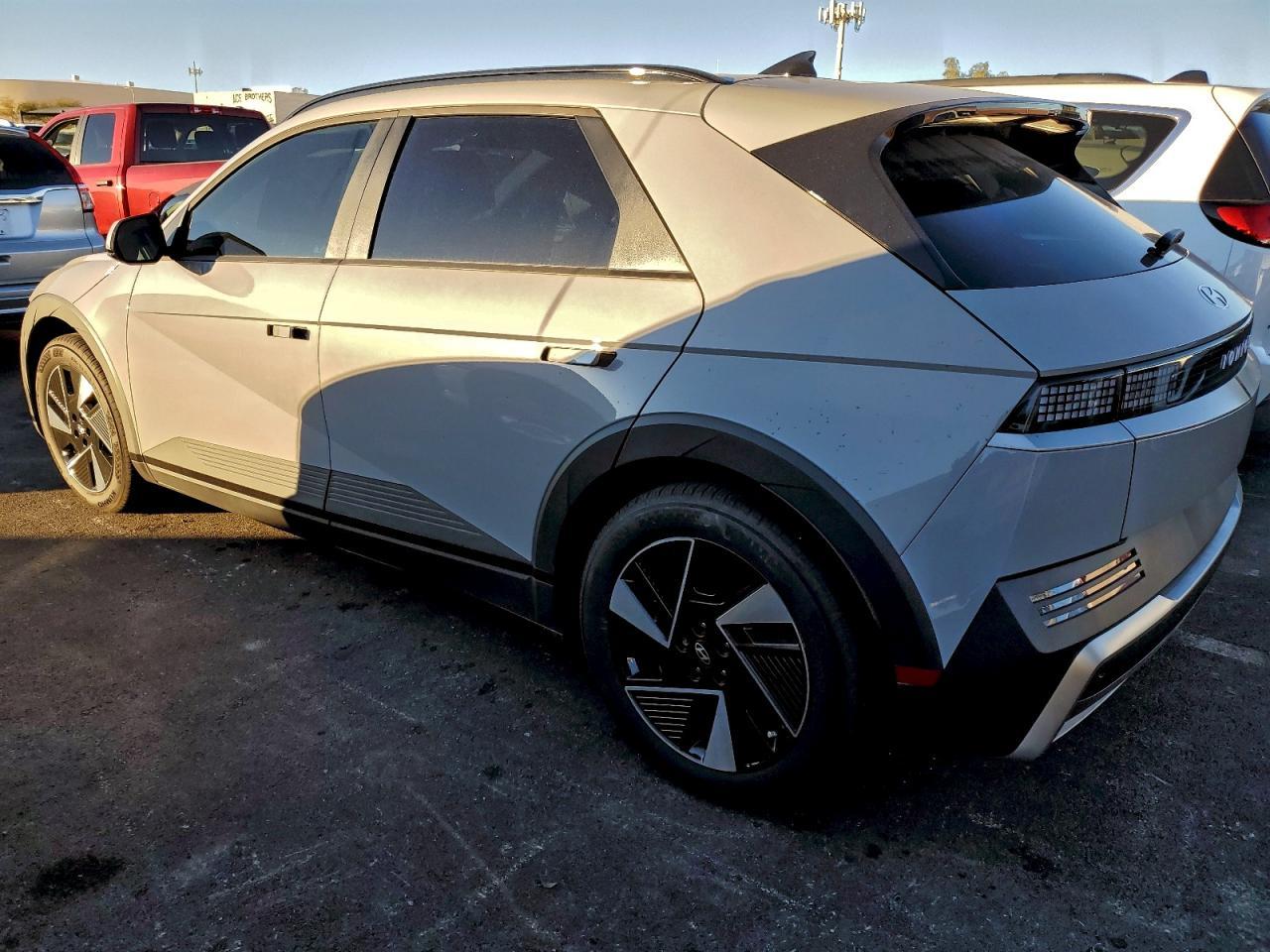 2025 Hyundai Ioniq 5 Sel - Фото 2