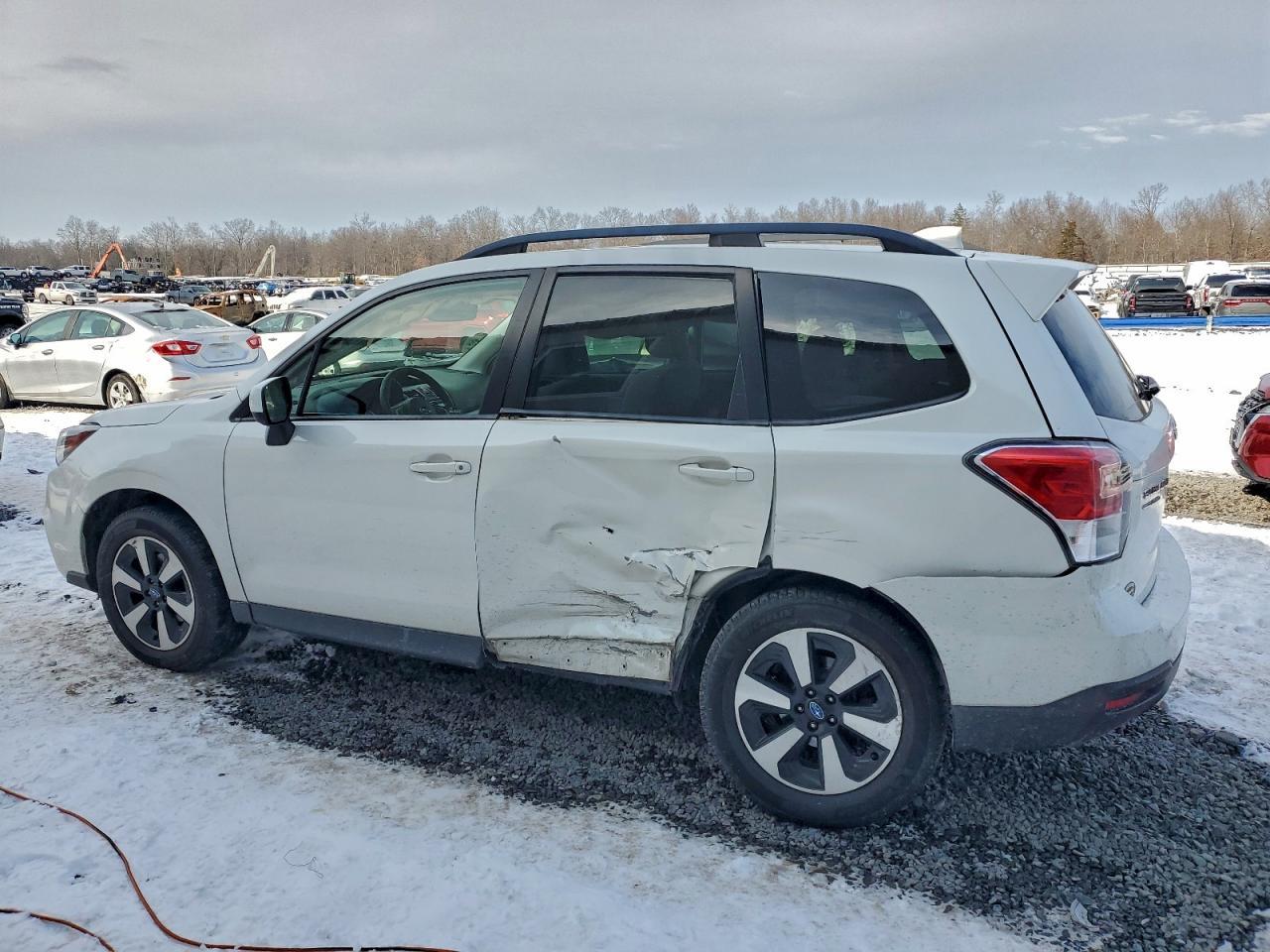 2018 Subaru Forester 2.5I Premium - Image 2