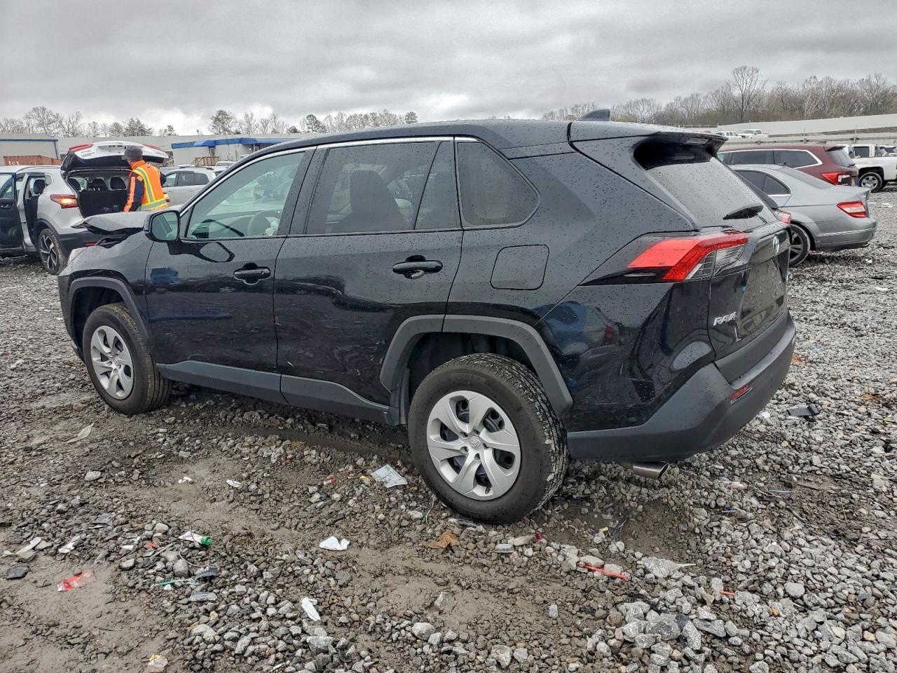 2024 Toyota Rav4 Le - Image 2