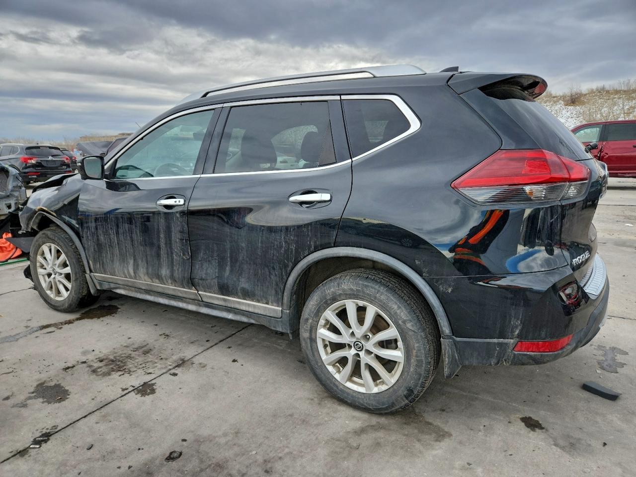 2018 Nissan Rogue S - Фото 2