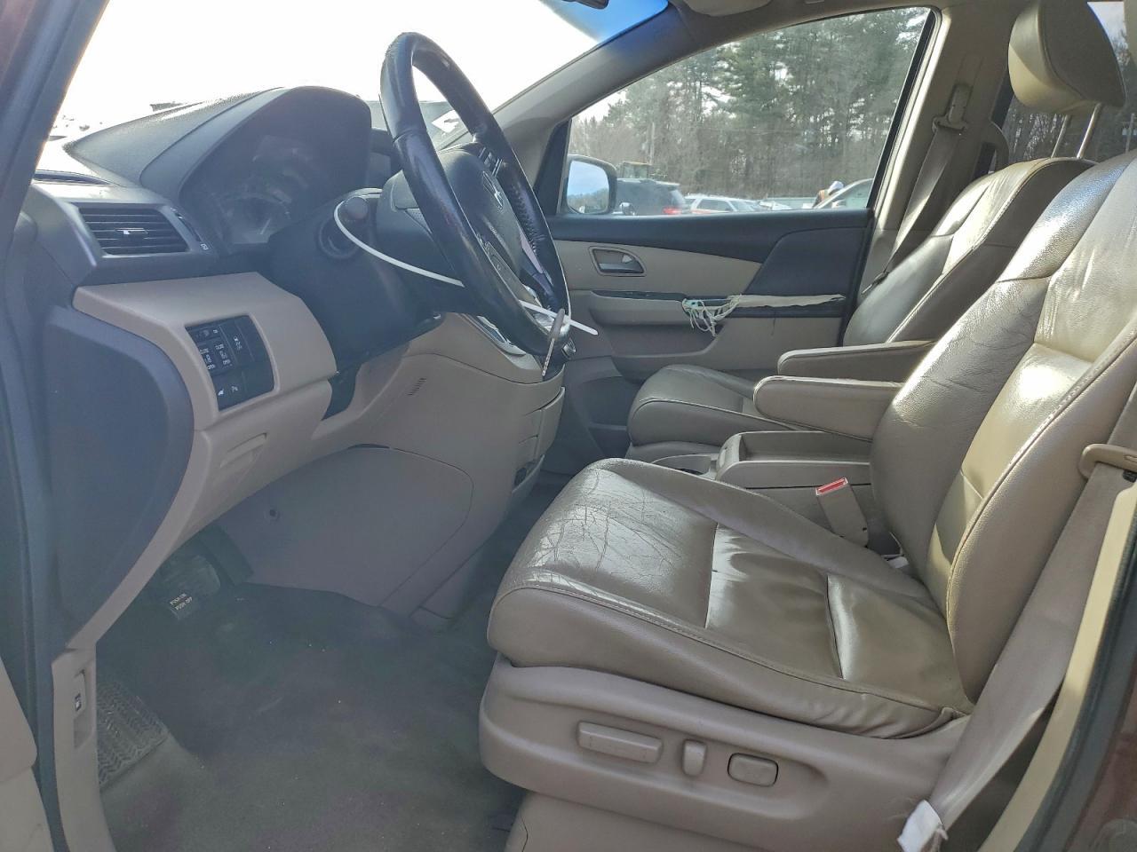 2011 Honda Odyssey Touring - Фото 7