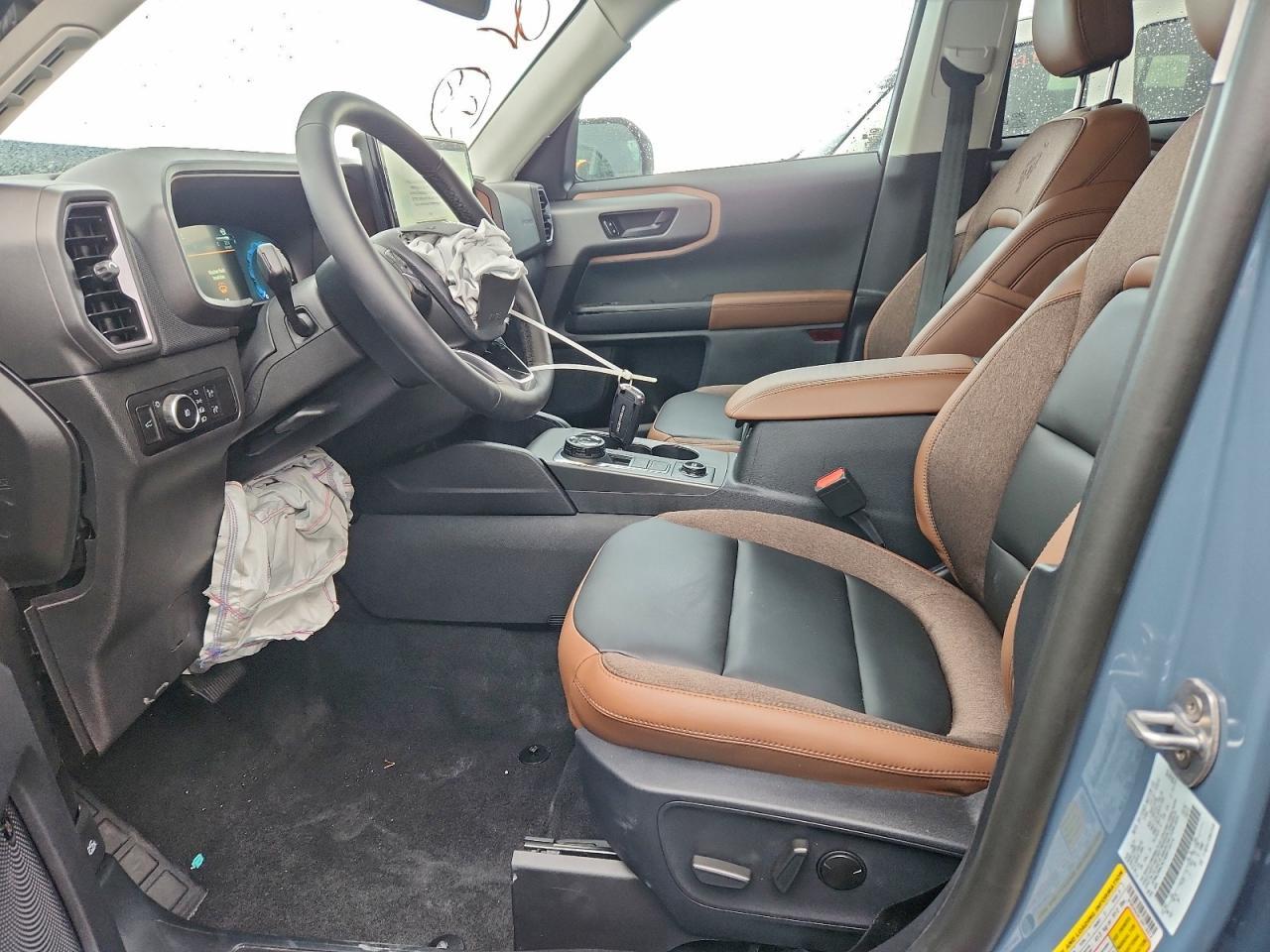 2025 Ford Bronco Sport Outer Banks - Image 7