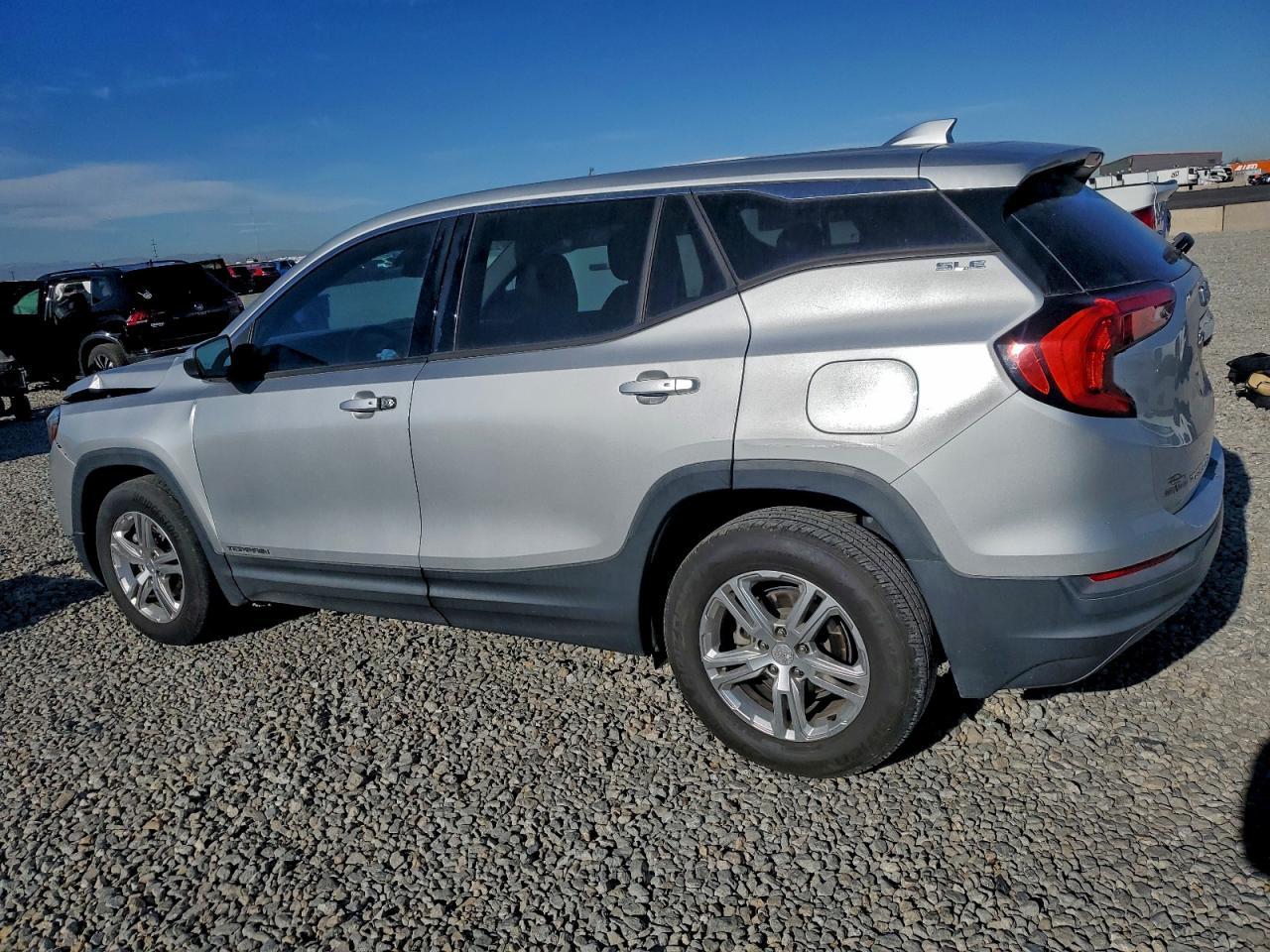 2018 GMC Terrain Sle - Image 2