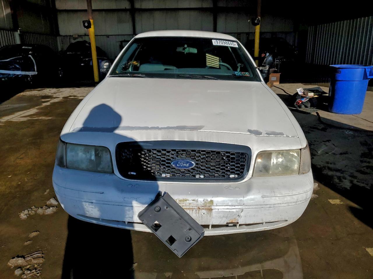 2001 Ford Crown Victoria Police Interceptor - Фото 5