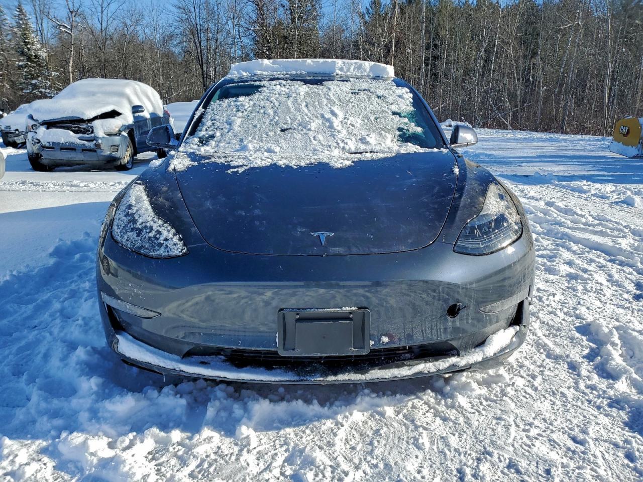 2023 Tesla Model 3 - Image 5