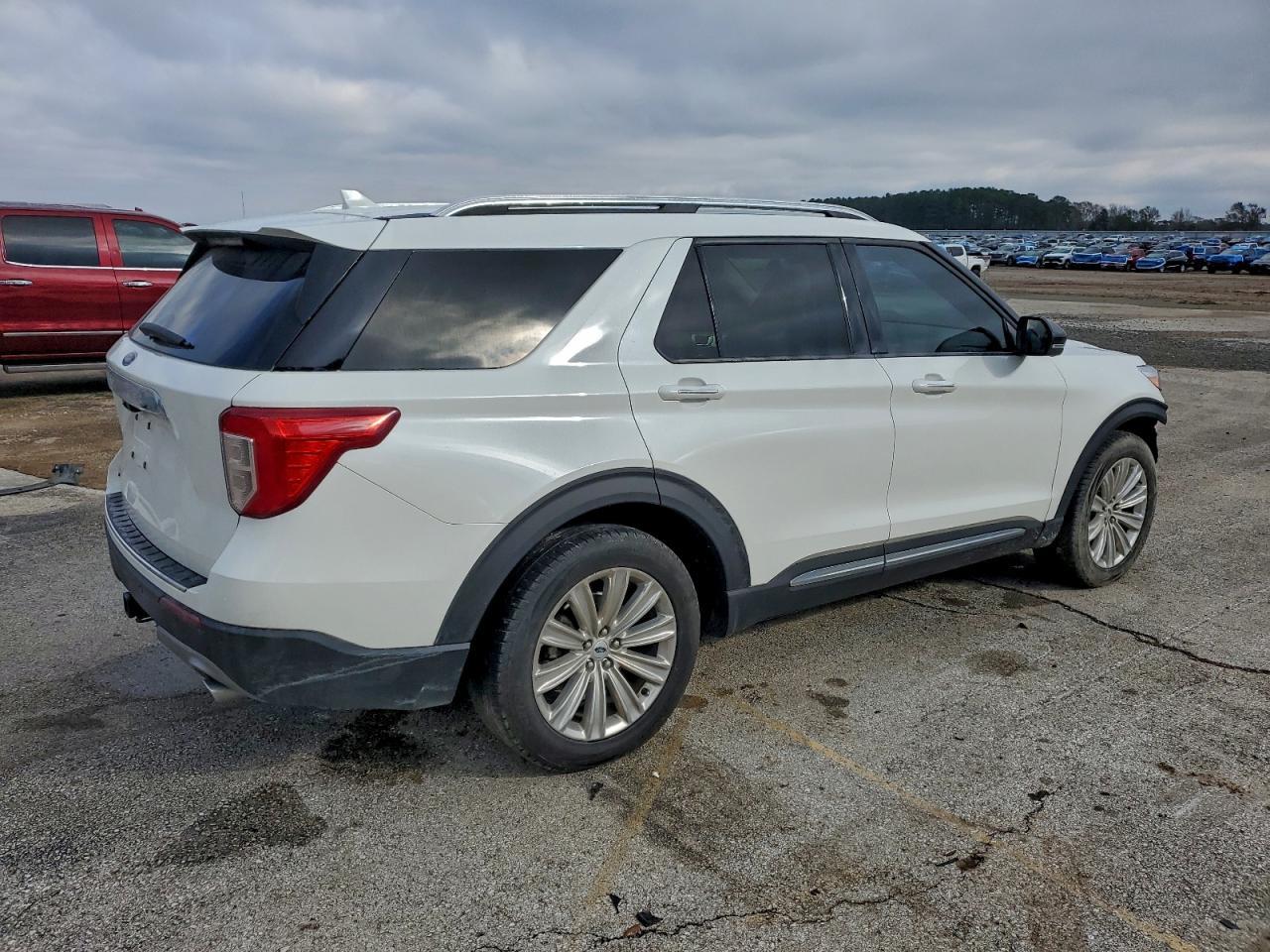 2023 Ford Explorer Limited - Фото 3