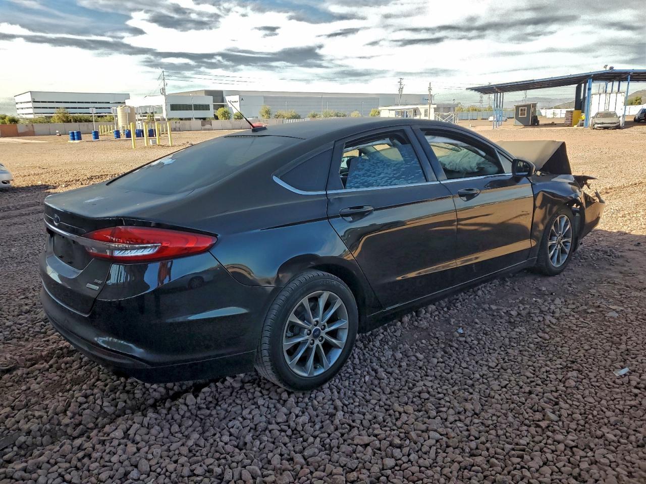 2017 Ford Fusion Se - Фото 3