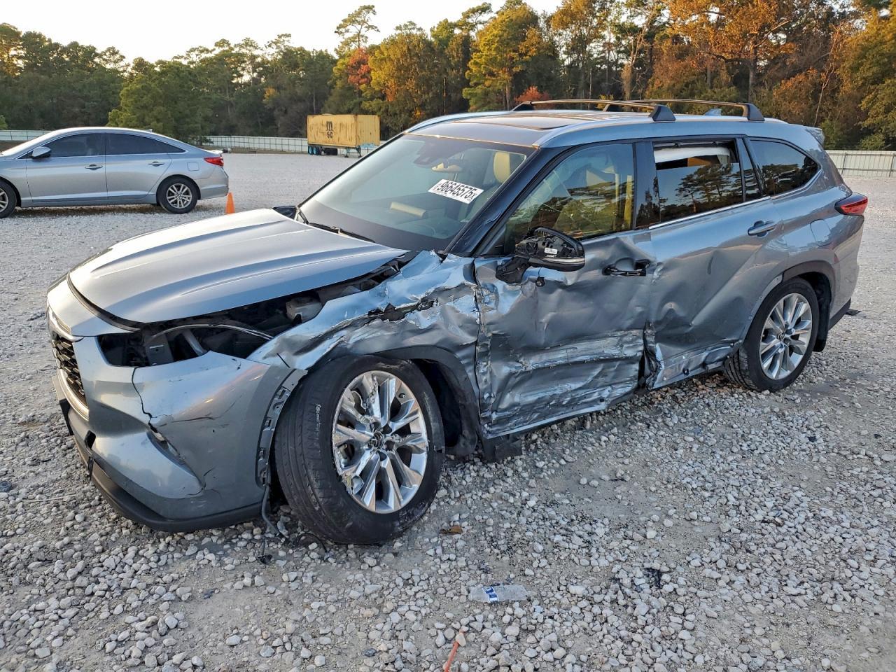 2023 Toyota Highlander Hybrid Limited
