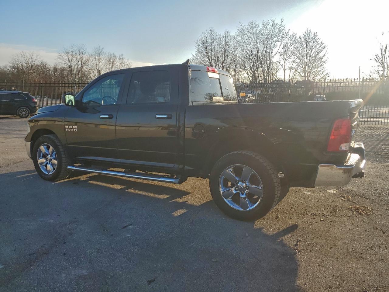 2017 Ram 1500 Slt - Image 2