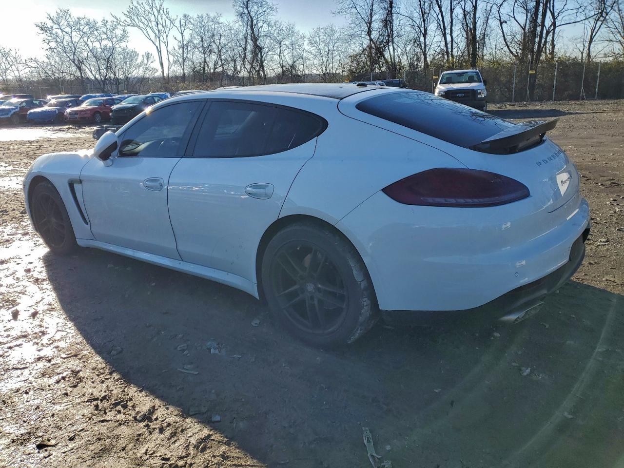 2015 Porsche Panamera 2 - Фото 2