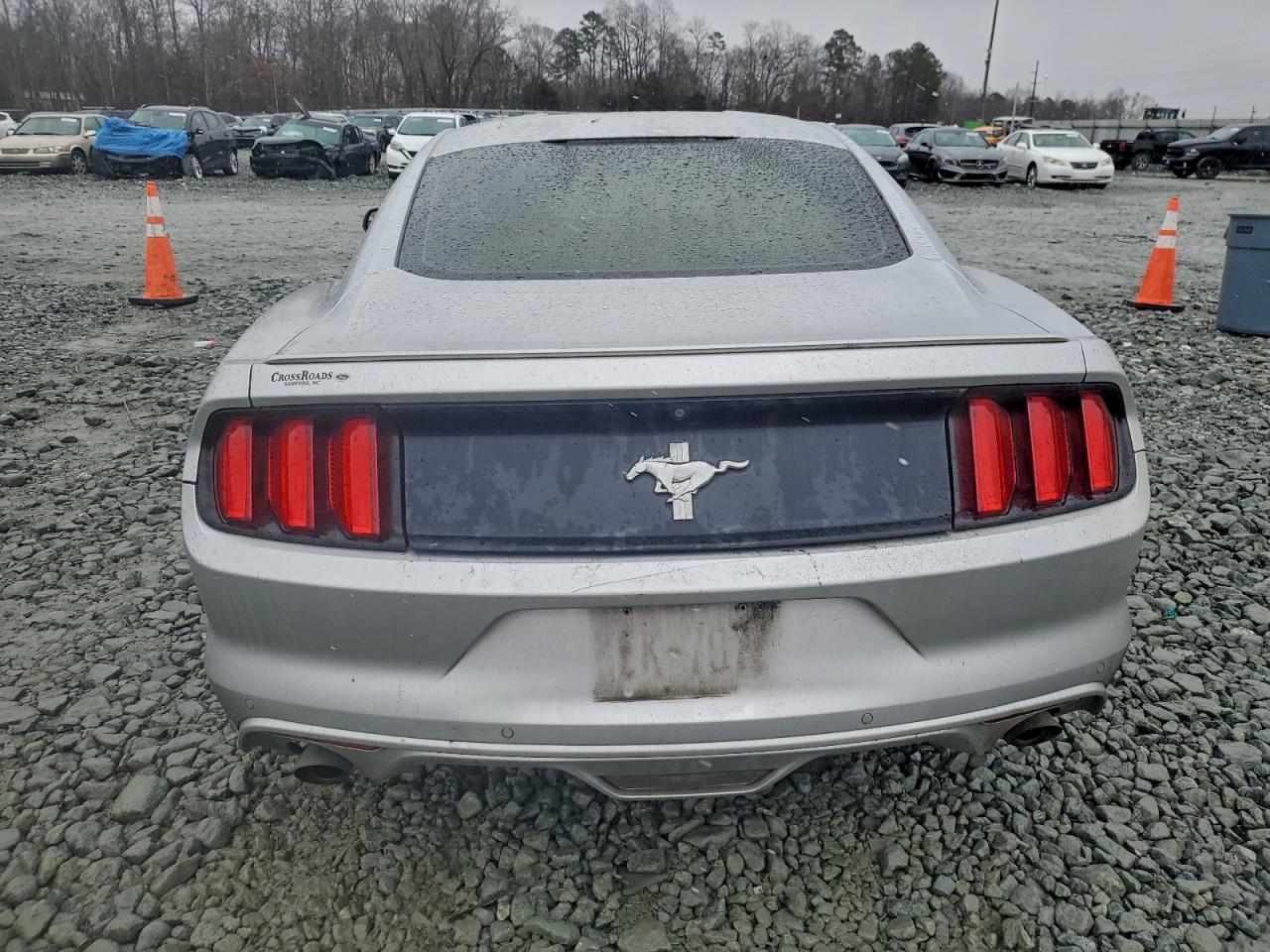 2016 Ford Mustang - Image 6