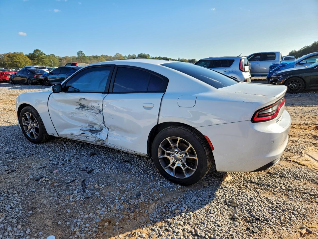 2017 Dodge Charger Se - Фото 2