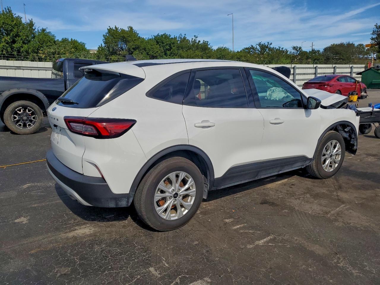 2025 Ford Escape Active - Фото 3