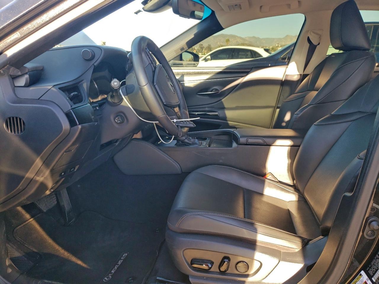 2024 Lexus Es300H - Image 7