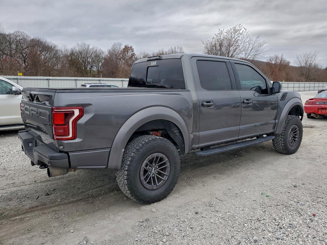 2020 Ford F150 Raptor - Фото 3