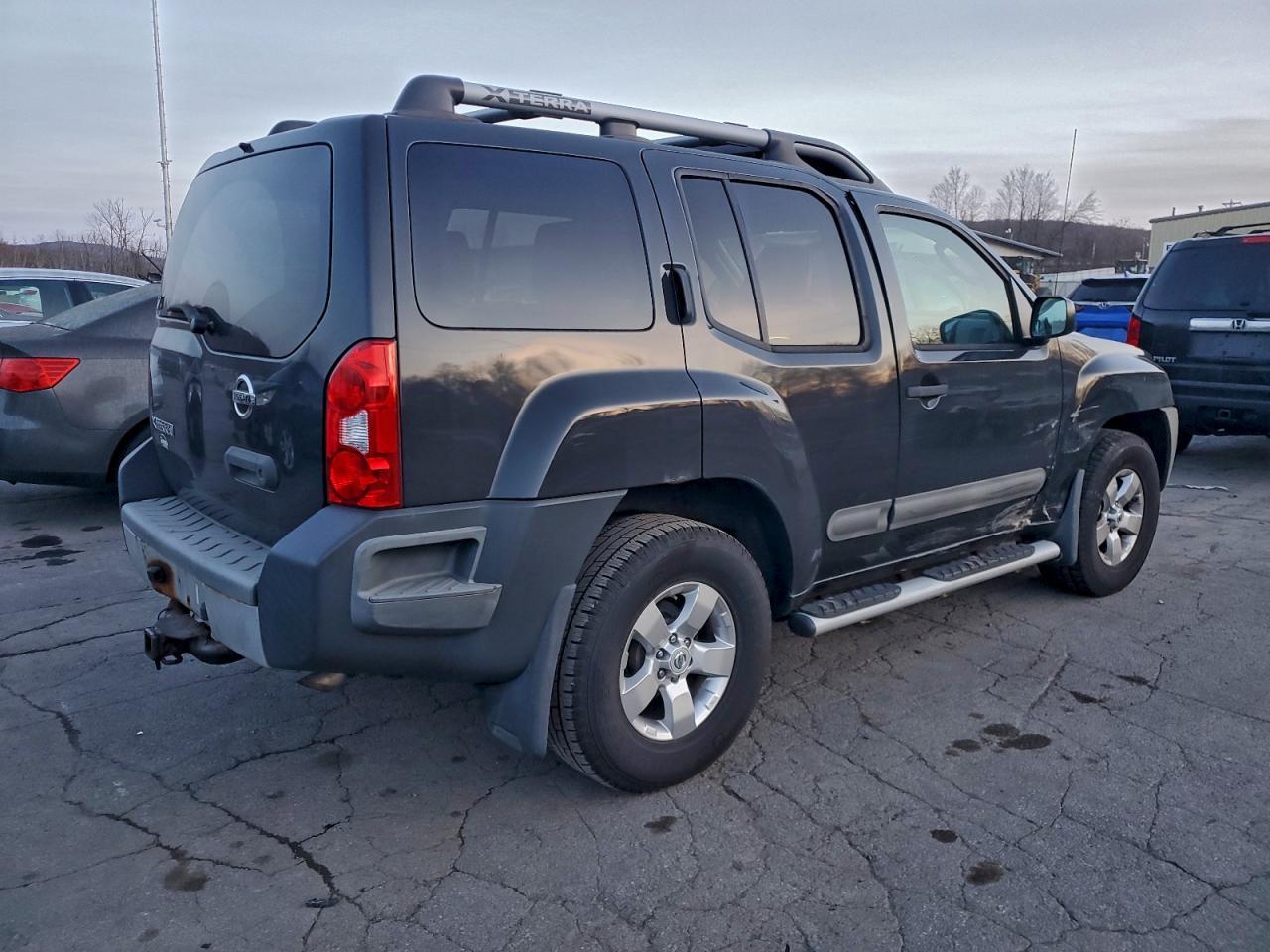 2012 Nissan Xterra Off Road - Image 3
