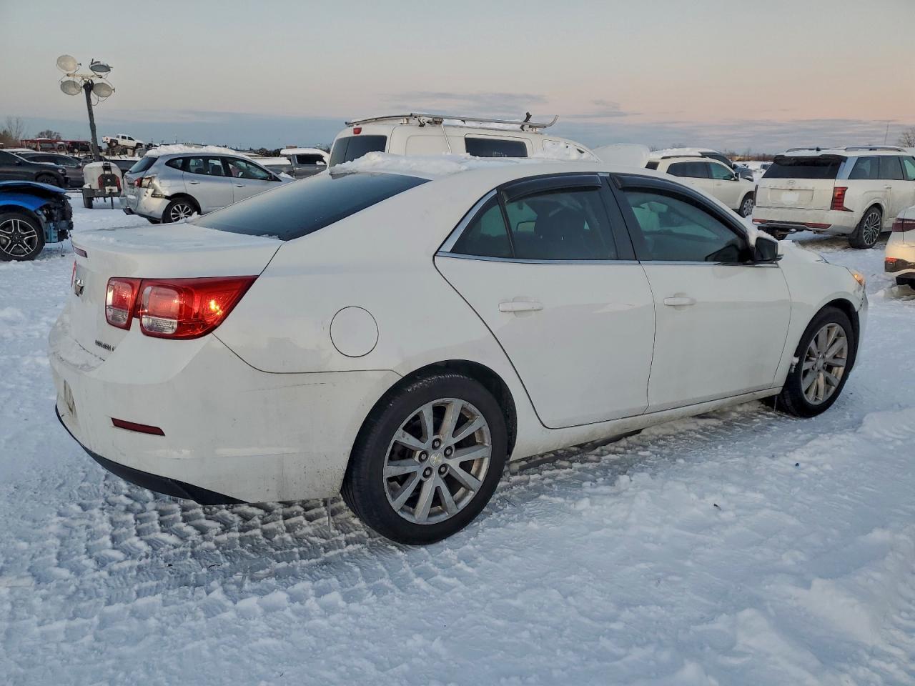 2015 Chevrolet Malibu 2Lt - Image 3