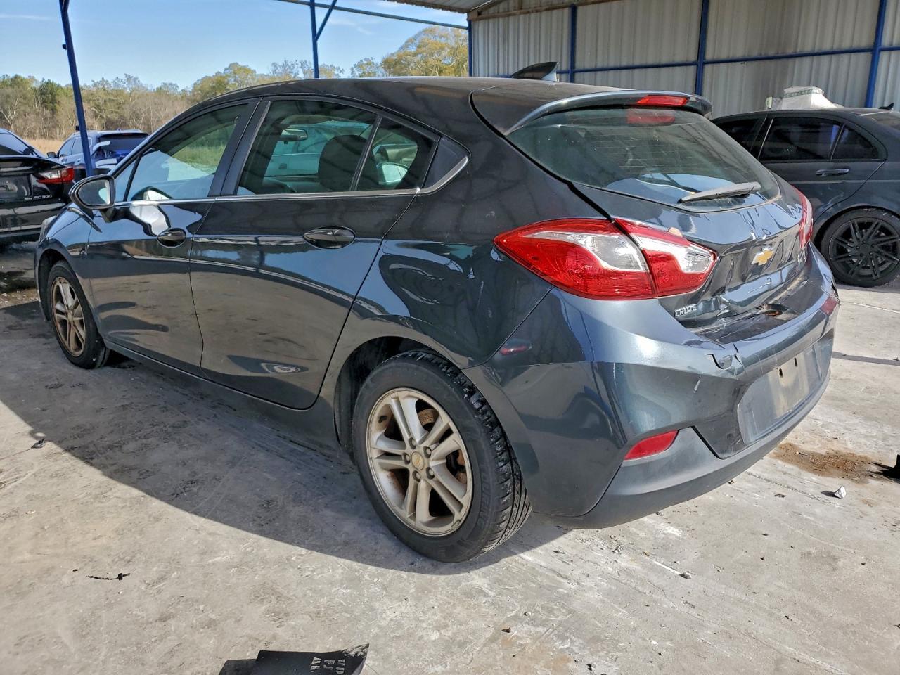 2017 Chevrolet Cruze Lt - Фото 2
