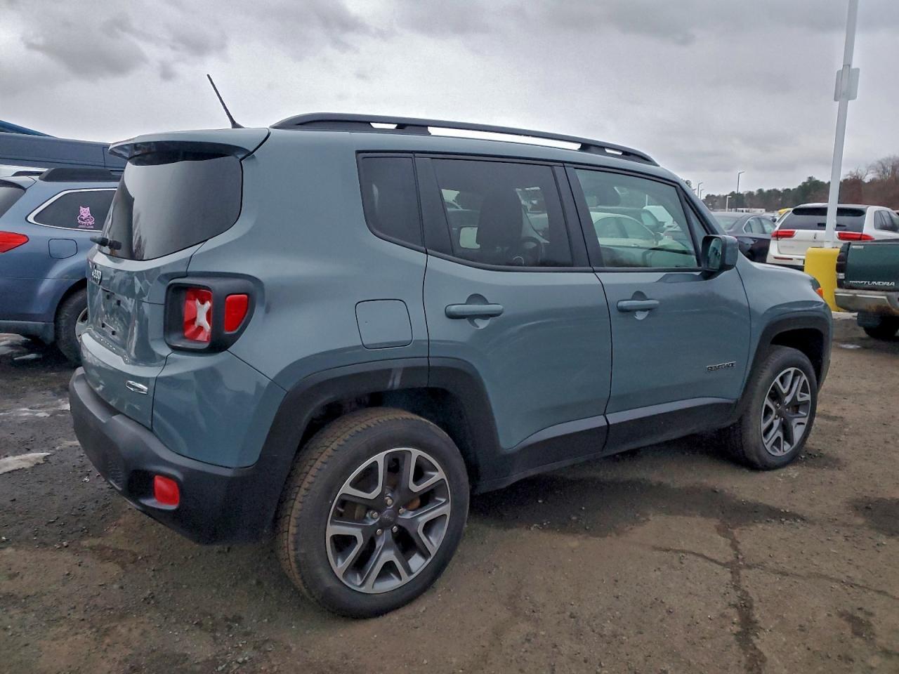 2017 Jeep Renegade Latitude - Фото 3