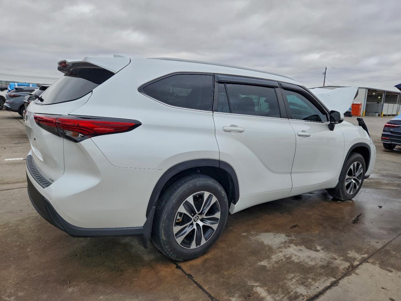 2023 Toyota Highlander Xle - Фото 3
