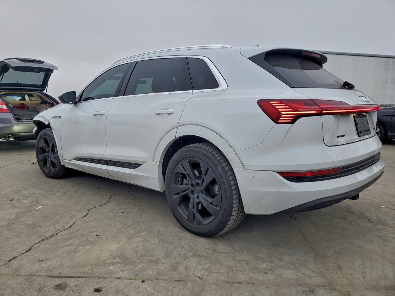 2021 Audi E-Tron Premium Plus - Image 2