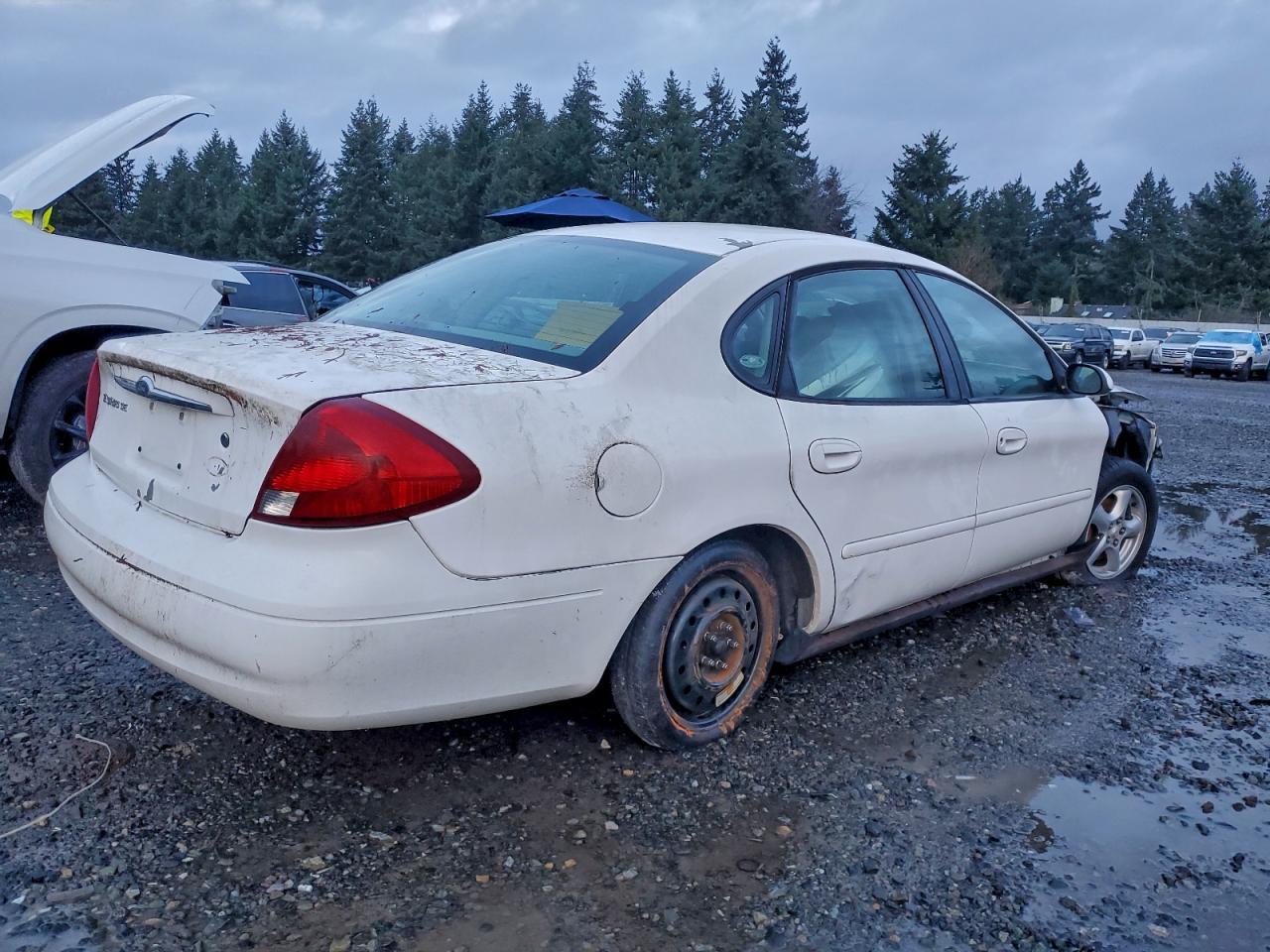 2002 Ford Taurus Se - Image 3