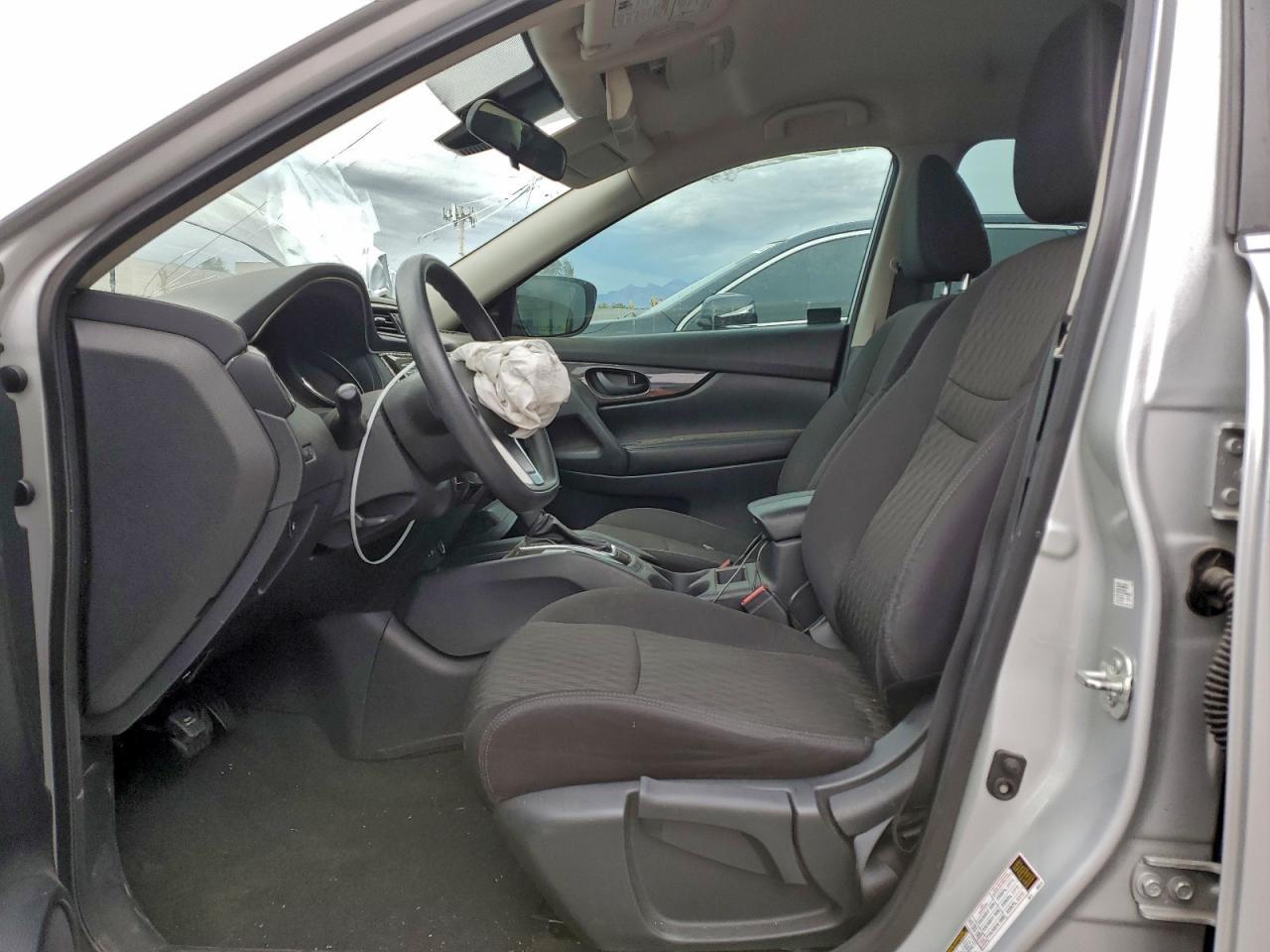 2020 Nissan Rogue S - Фото 7