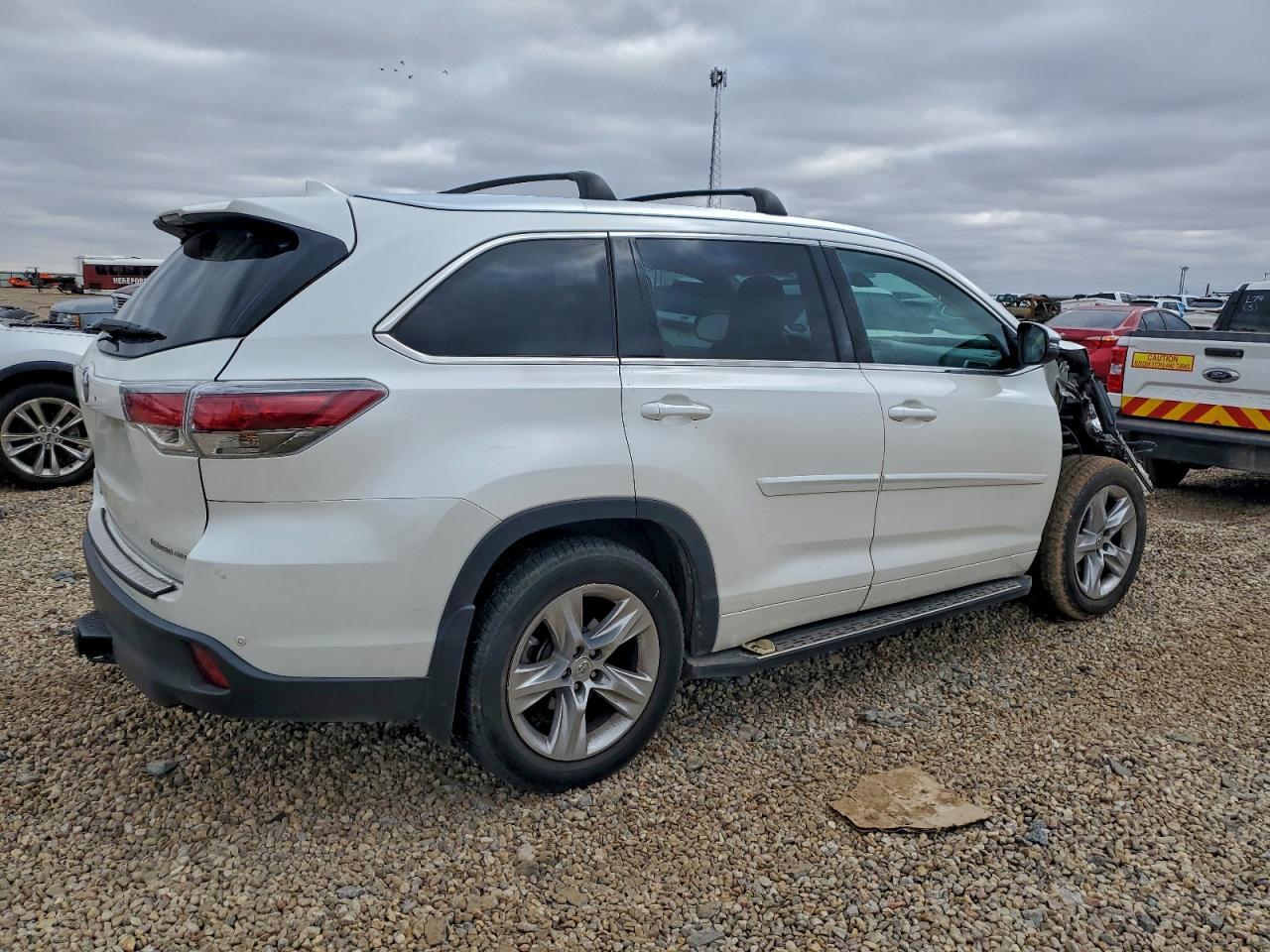 2015 Toyota Highlander Limited - Image 3
