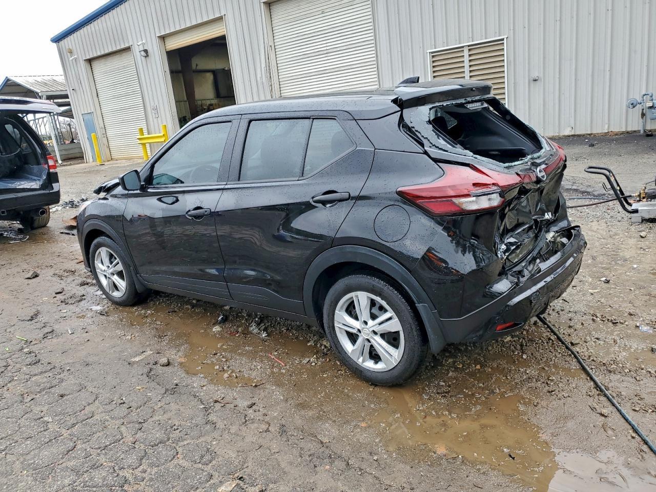 2024 Nissan Kicks S - Фото 2