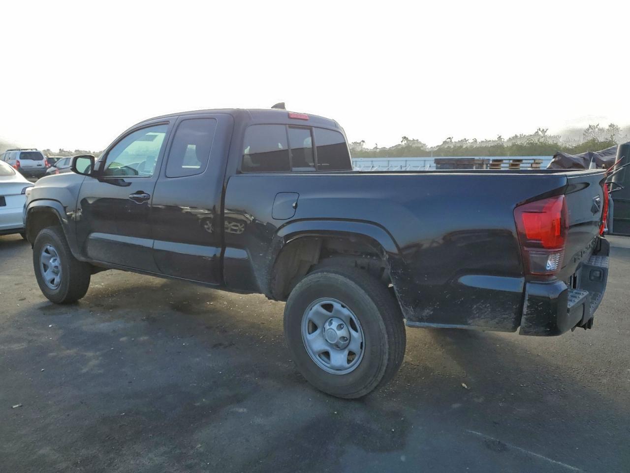2023 Toyota Tacoma Access Cab - Фото 2