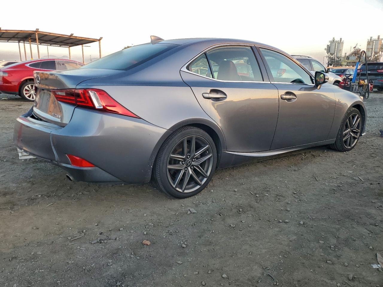 2016 Lexus Is 200T - Фото 3