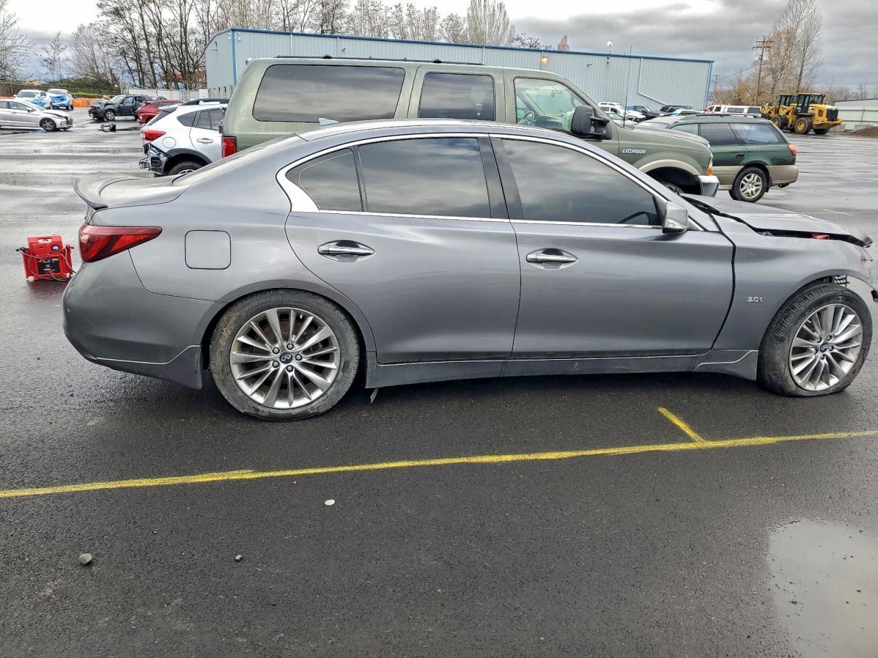 2019 Infiniti Q50 Luxe - Фото 3