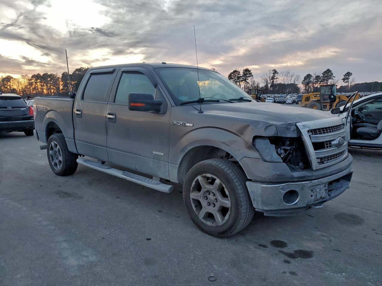 2014 Ford F150 Supercrew - Фото 4