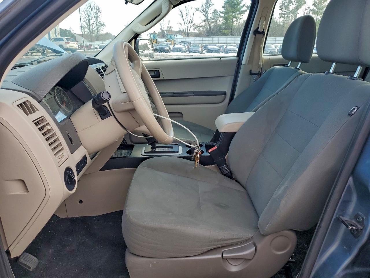2012 Ford Escape Xls - Image 7
