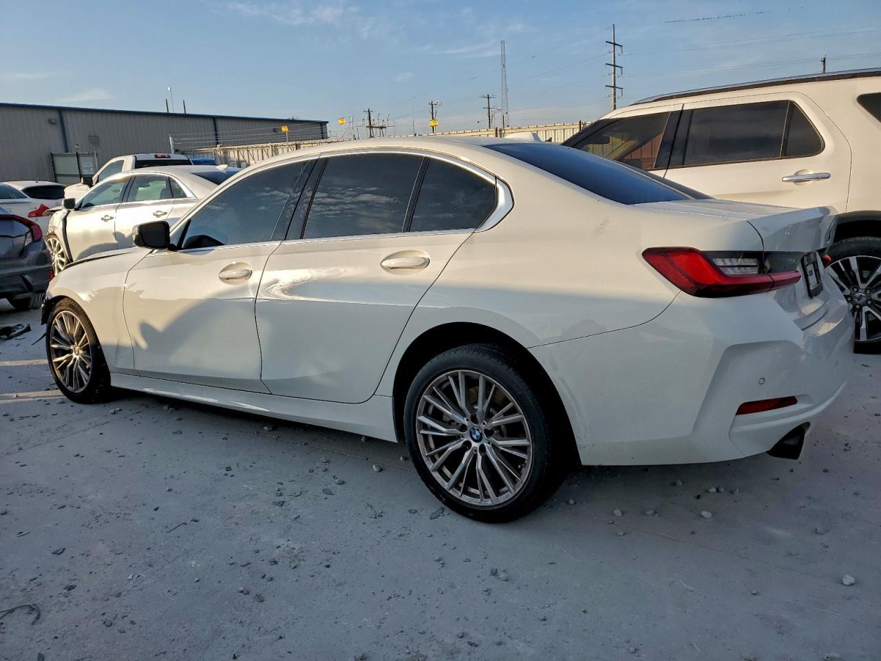 2024 BMW 330I - Image 2