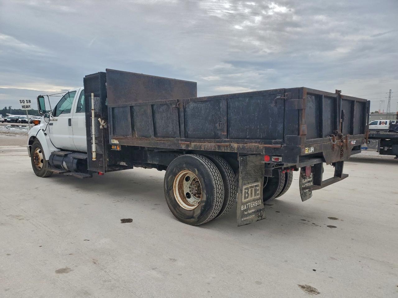 2009 Ford F650 Super Duty - Фото 3