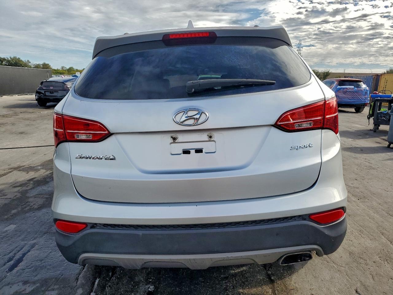 2016 Hyundai Santa Fe Sport 2.4L - Фото 6