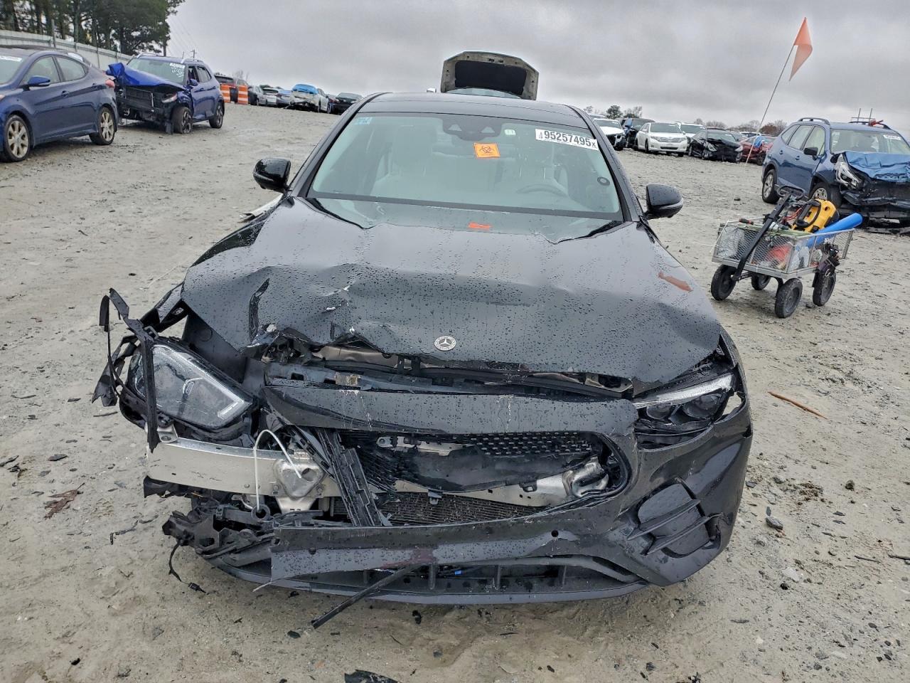 2022 Mercedes-Benz E 350 - Фото 5