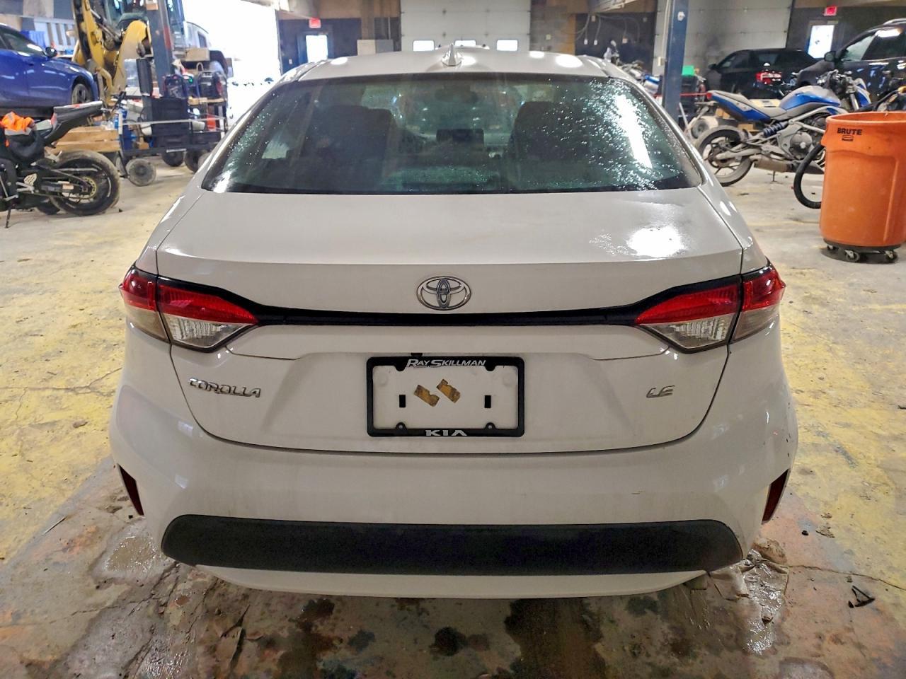 2021 Toyota Corolla Le - Image 6