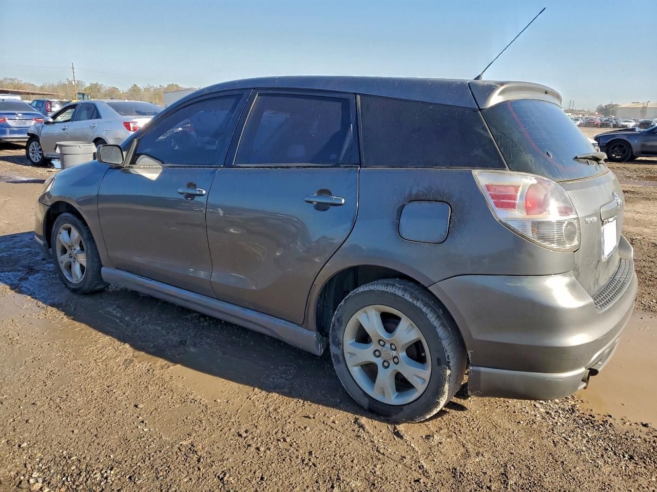 2005 Toyota Matrix - Фото 2