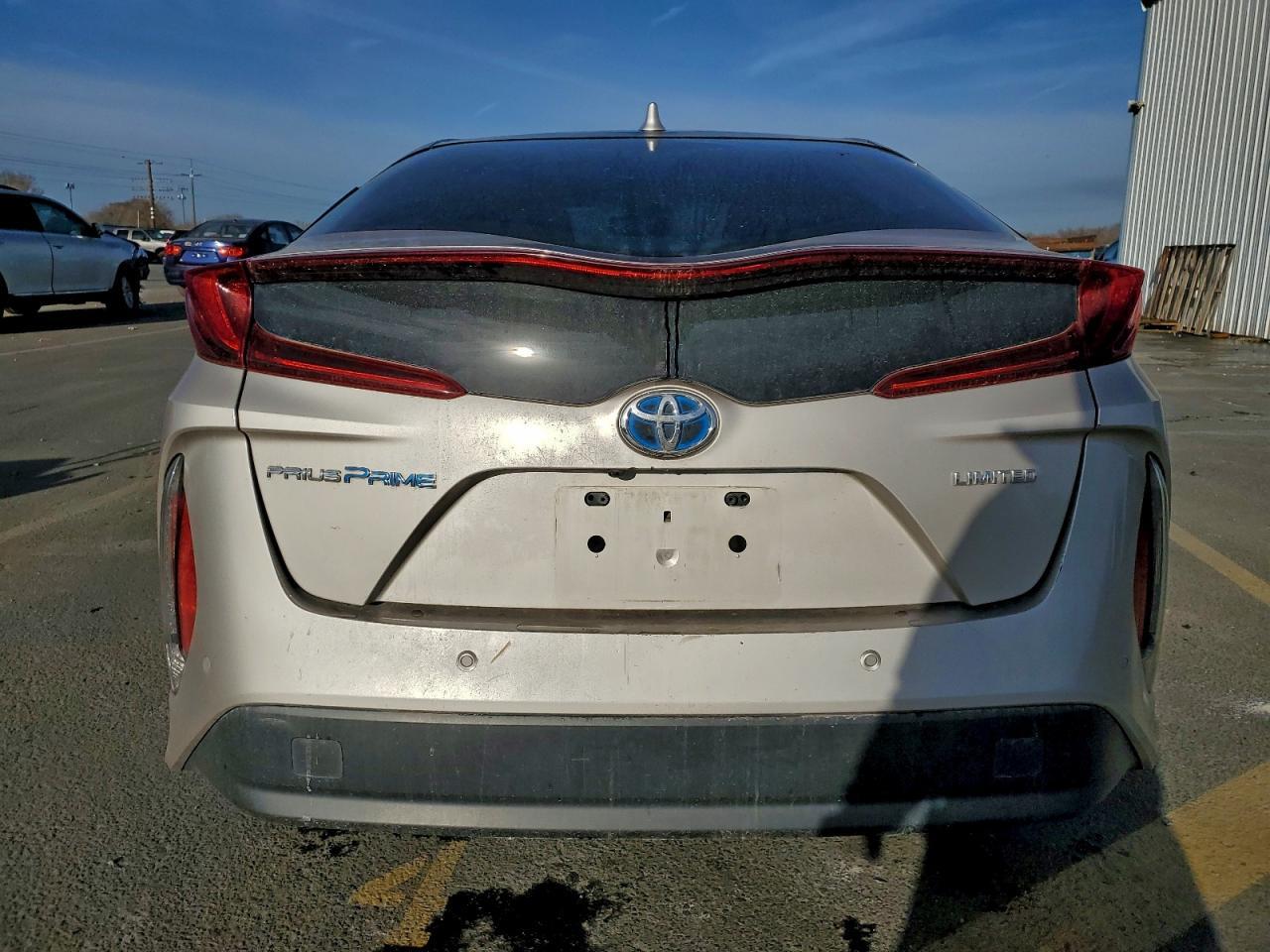 2020 Toyota Prius Prime Limited - Фото 6