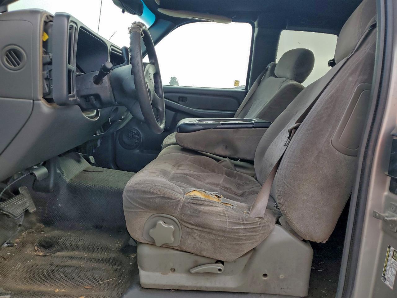 2004 Chevrolet Silverado - Фото 7