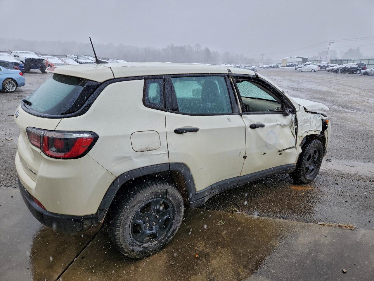 2020 Jeep Compass Sport - Фото 3